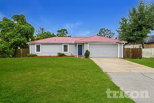 1627 Pendleton St Photo 1