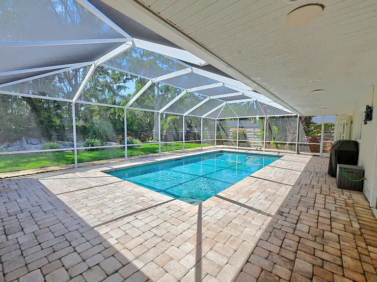 606 Owl Way — Photo 21