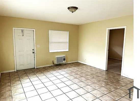 148 NW 40th Ct #1 — Photo 9