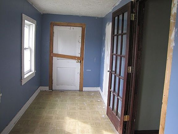 2nd image of 1701 Echo Lake Dr