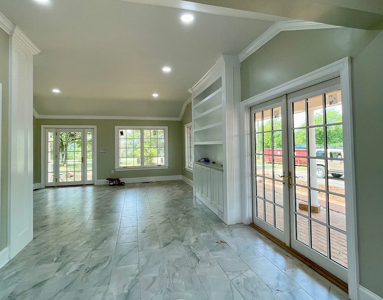 3 bed, 2750 sqft, $2,875 — Photo 1