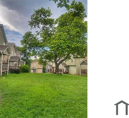 12 Townview Dr — Photo 2