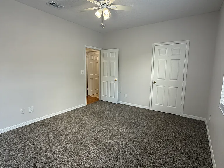 2403 W Platt St #C — Photo 14