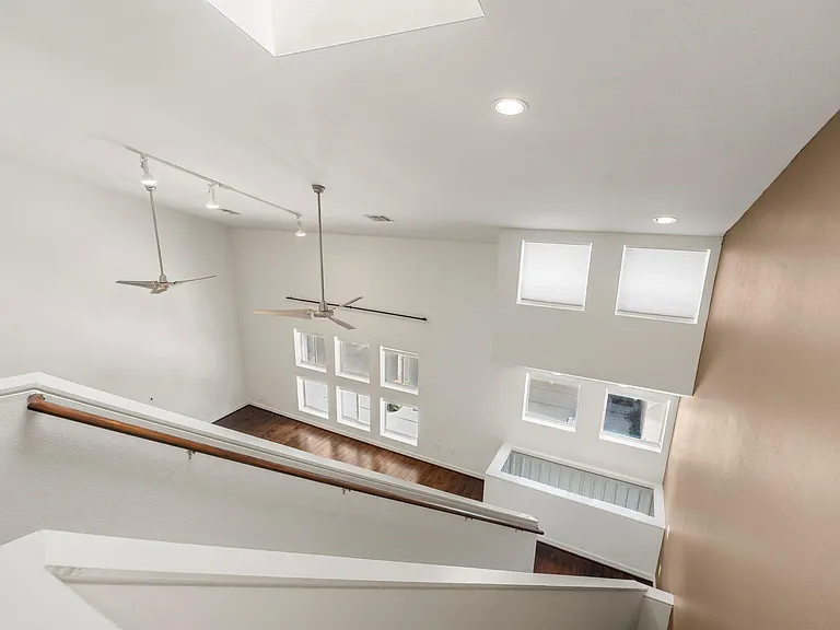 349 Sydnor St — Photo 23