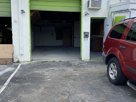 4th image of 4619-4641 NW 8th Way #4622