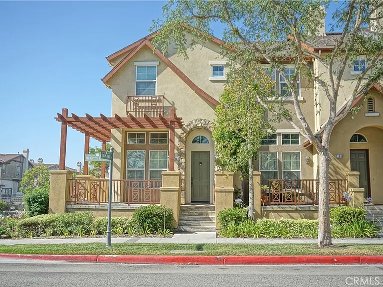 2099 Owens Dr — Photo 1