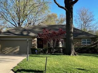 8414 W 90th St, Overland Park, KS 66212