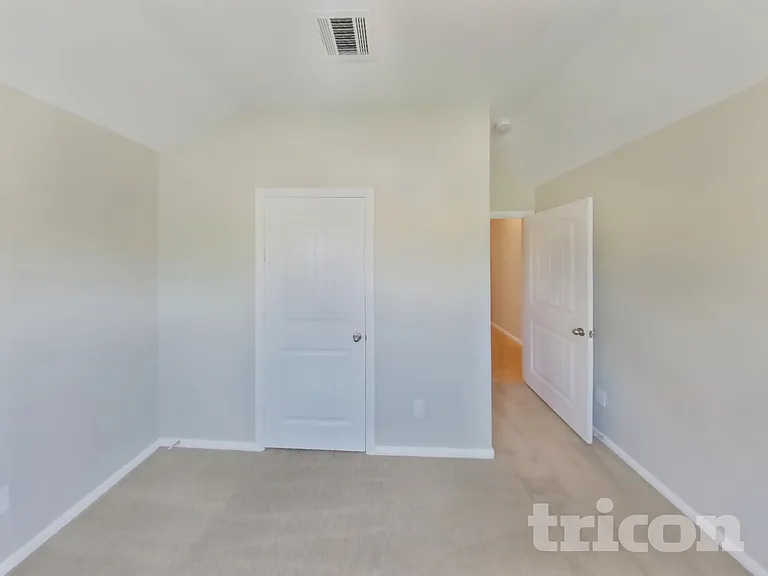 728 Walls Blvd — Photo 10