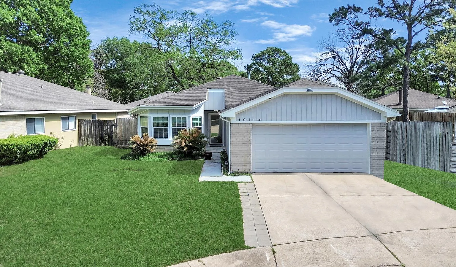 3 bed, 2.0 bath, 1581 sqft, $1,900 — Photo 1