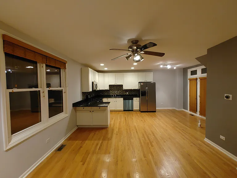 1102 N Marshfield Ave #1W — Photo 4