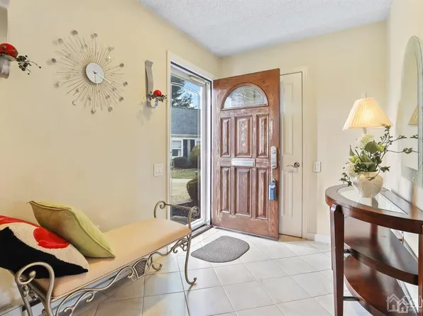 265 Middlebury Ln #C, Monroe Township, NJ 08831