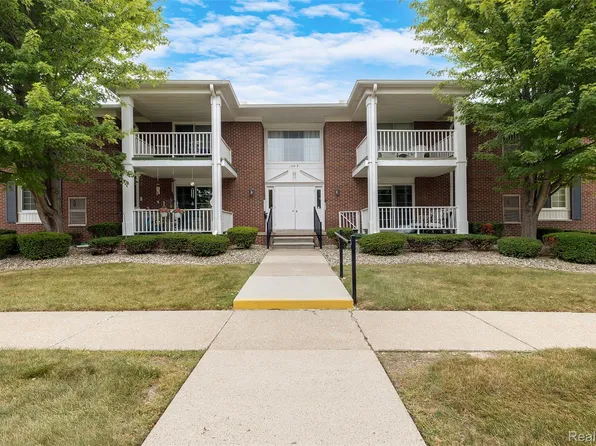 1749 Monticello St #E-3, Trenton, MI 48183