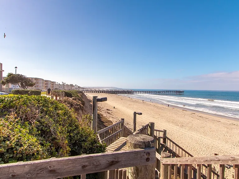Charming 1 Bed/1 Bath - Just One Block from the Ocean in North Pacific Beach! — Photo 13