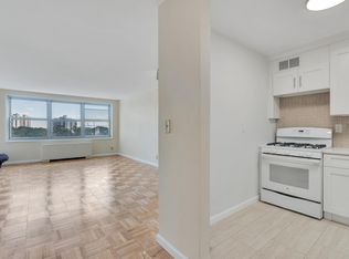2000 Linwood Ave APT 7N, Fort Lee, NJ 07024