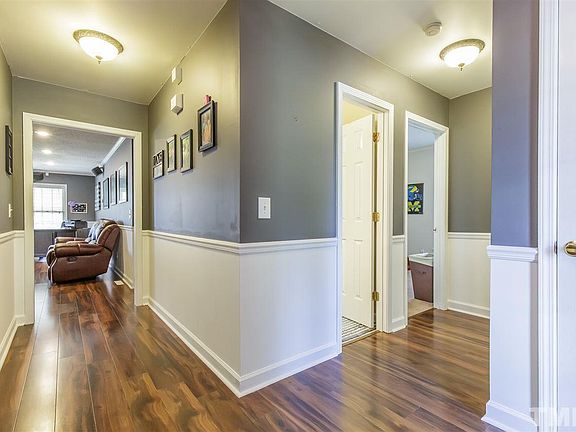 3rd image of 614 Brownstone Dr