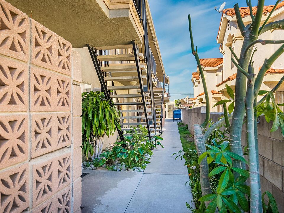 1st image of 1107 S Marguerita Ave #7
