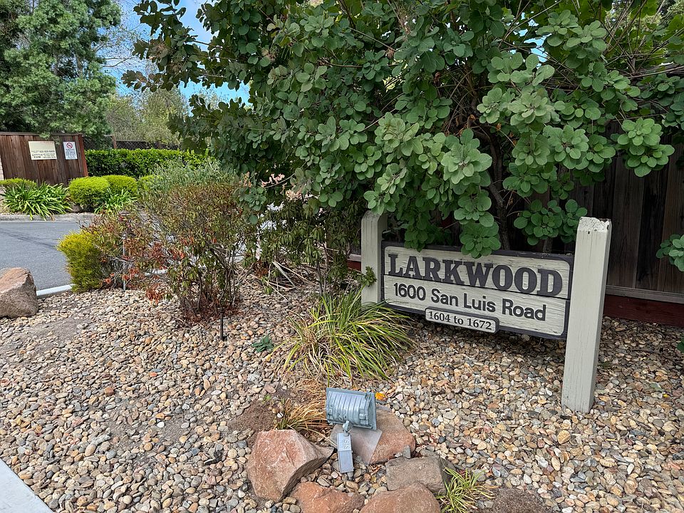 Larkwood signage at street entry to townhome complex.