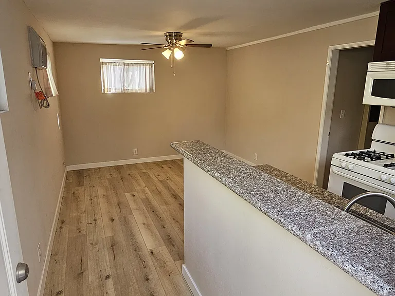 209 W Linden Ave — Photo 12