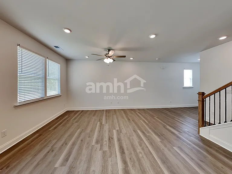 665 Summit View Ln — Photo 8