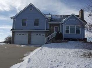 17691 157th Ter, Basehor, KS 66007