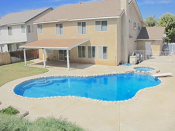 Gigantic Backyard with pool,spa &
