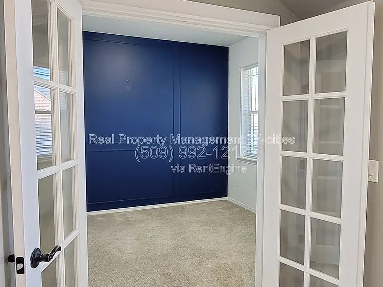 5017 Laredo Dr — Photo 8