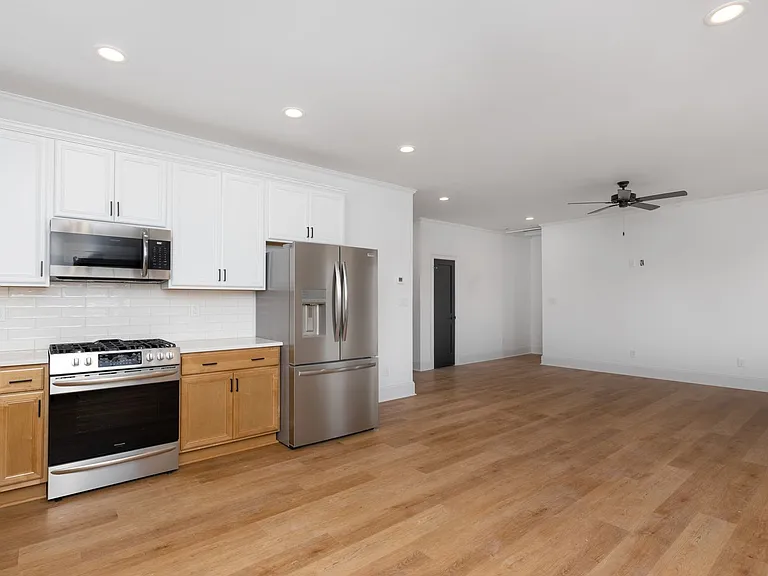 3200 Holly Rd — Photo 29