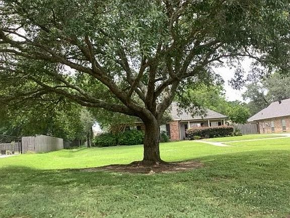3rd image of 17219 Rennes Rd