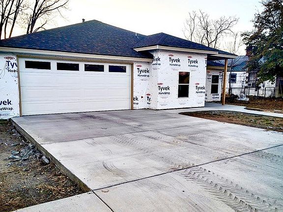 2nd image of 503 S Dwight Ave
