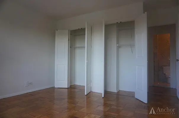 Rented by Anchor Associates | media 21