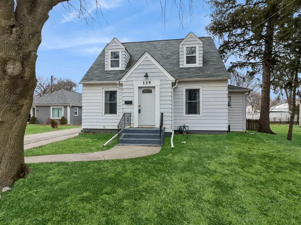 139 Elm St, Dekalb, IL 60115