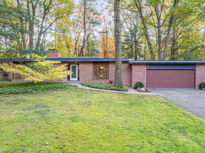 1915 Sylvan Ln, Midland, MI, 48640