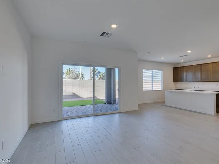 405 Isla Enclave Way — Photo 12