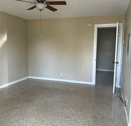 2nd image of 1201 N E St APT 3