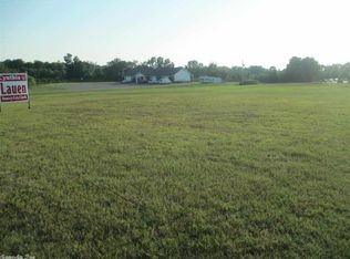 1105 N Maple St, Searcy, AR 72143