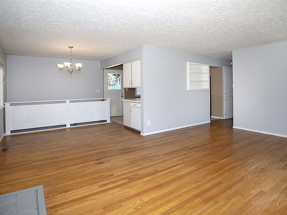 5th image of 5304 N Greenwood Blvd