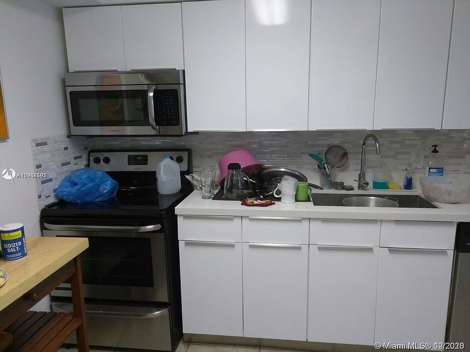 2nd image of 9971 W Bay Harbor Dr APT 202