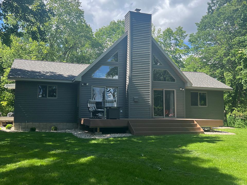 1st image of 12163 62nd St NE