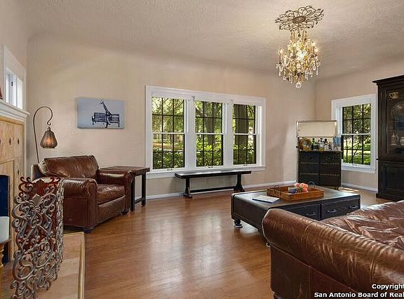 3rd image of 135 Park Dr
