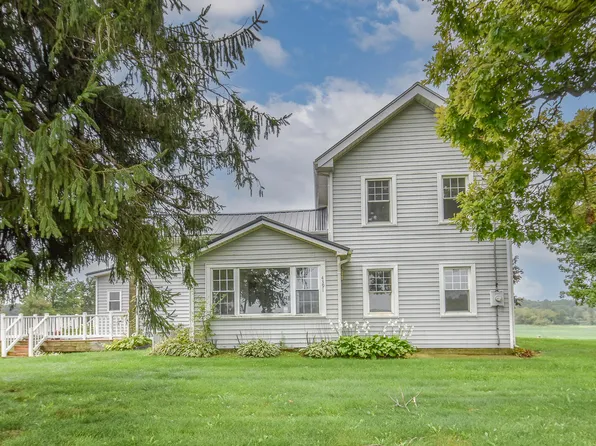 4391 Tamarack Rd, Hillsdale, MI 49242