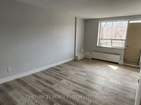 2202 Weston Rd, Toronto, ON