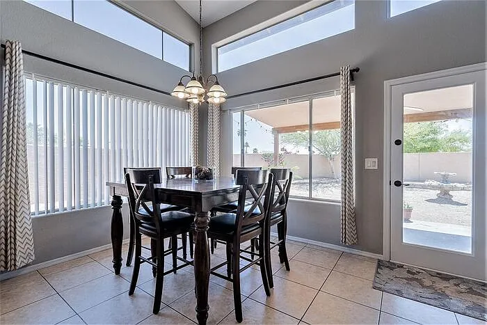 2933 E Verbena Dr — Photo 16