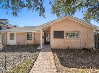 5921 Dolores St, Houston, TX 77057
