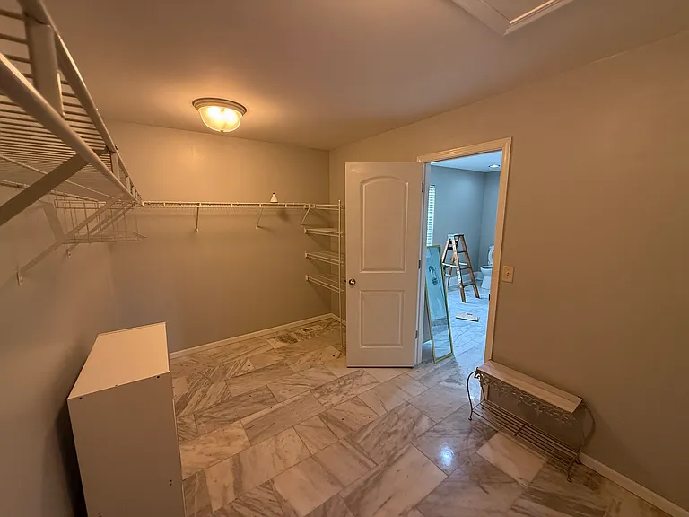 9419 Creekside Dr — Photo 28