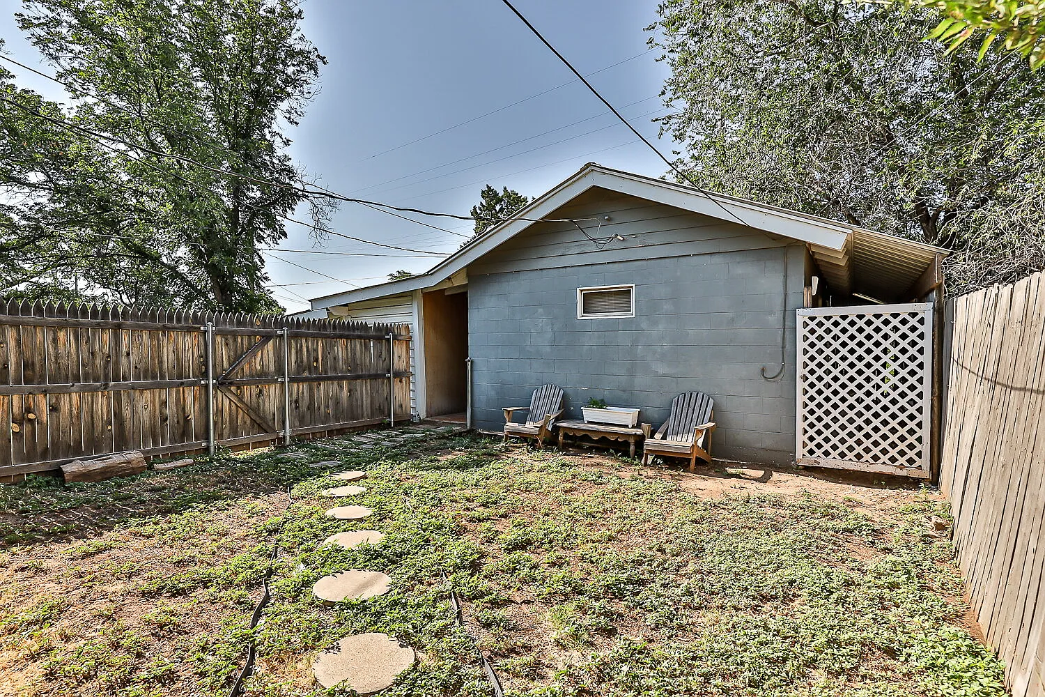 1 bed, 1.0 bath, 500 sqft, $600 — Photo 2