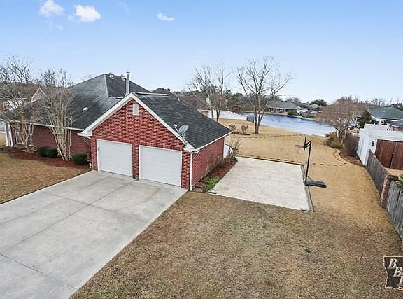 4th image of 147 Aubrey Dr