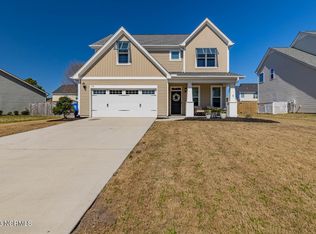 115 Hampton Dr, Holly Ridge, NC 28445