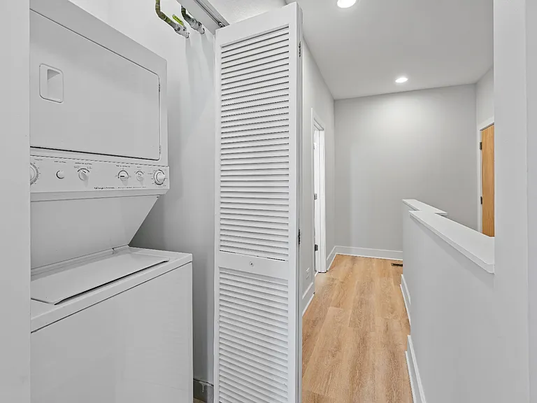 2510 N Willetts Ct #2D — Photo 18