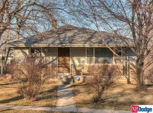 2718 S 50th St, Omaha, NE 68106