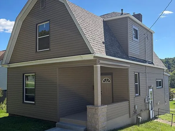 403 E Wood St, Lowellville, OH 44436